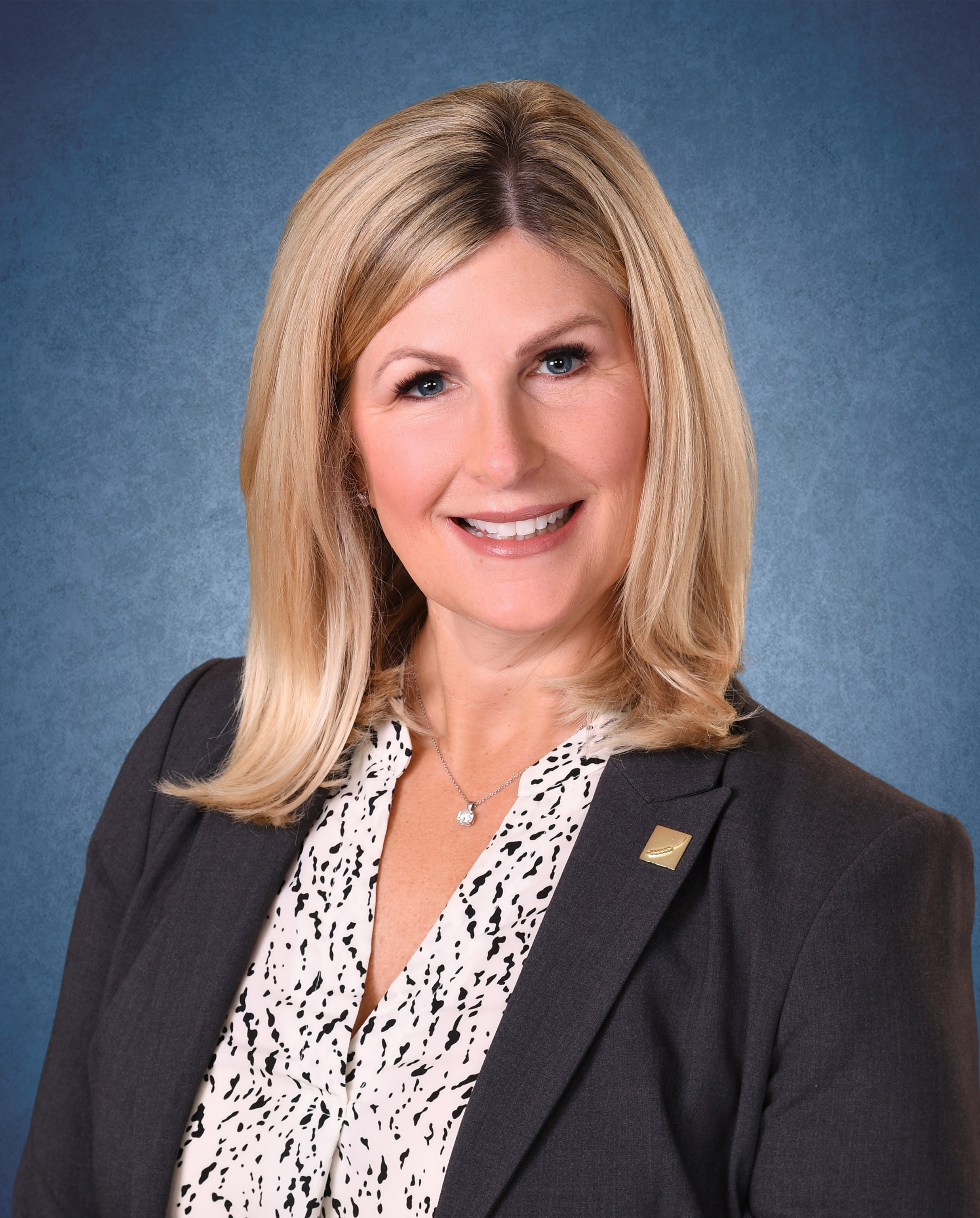 Farmers National Bank Appoints Rochelle Baer as Director of Private Banking